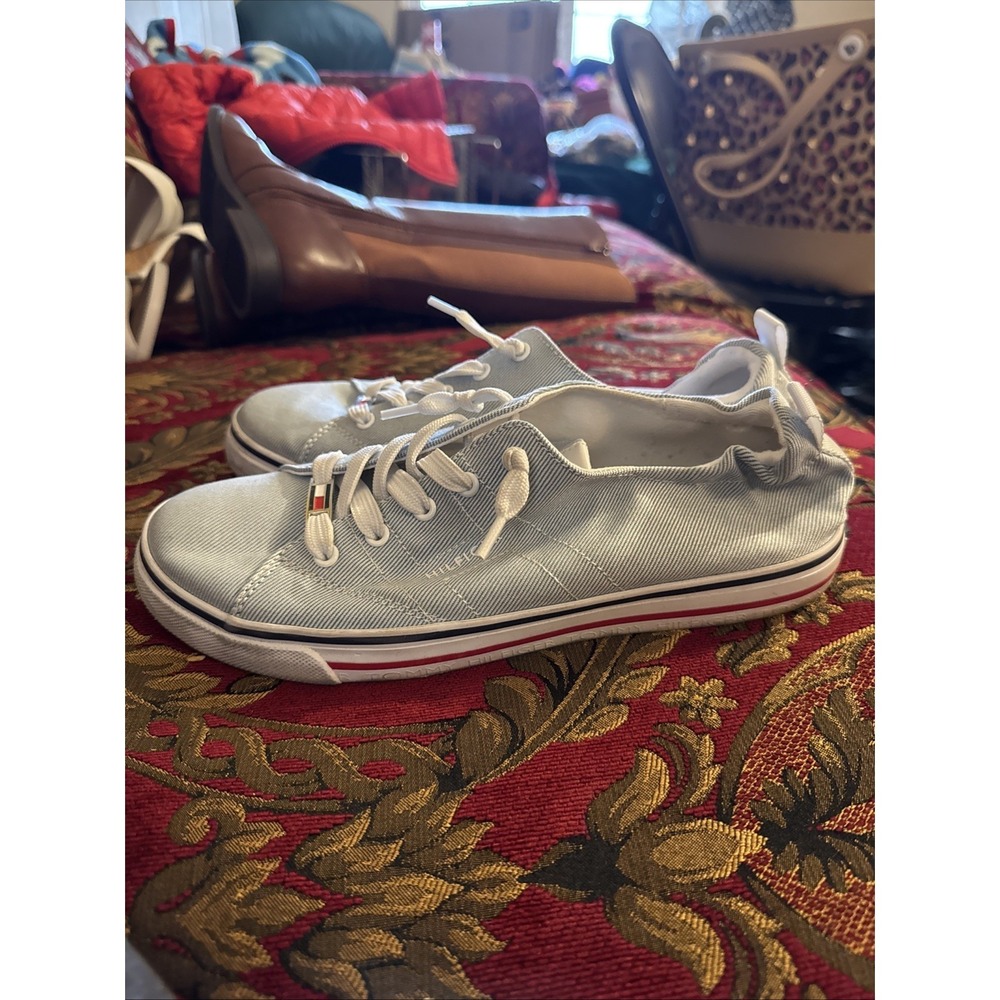 Tommy Hilfiger Womens Twodesi-T Light Blue Slip On Canvas Sneakers - Size 8.5 M